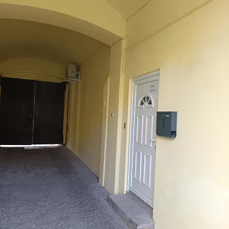 Centrum Apartment *